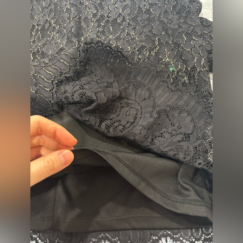 Banana Republic NWOT Black Lace Dress, size 4 - Picture 7 of 8